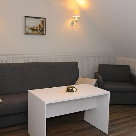 Pension Villa Karmelia Дарволко Стая снимка