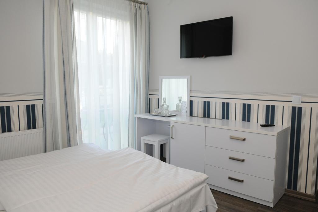 Pension Villa Karmelia Дарволко Стая снимка