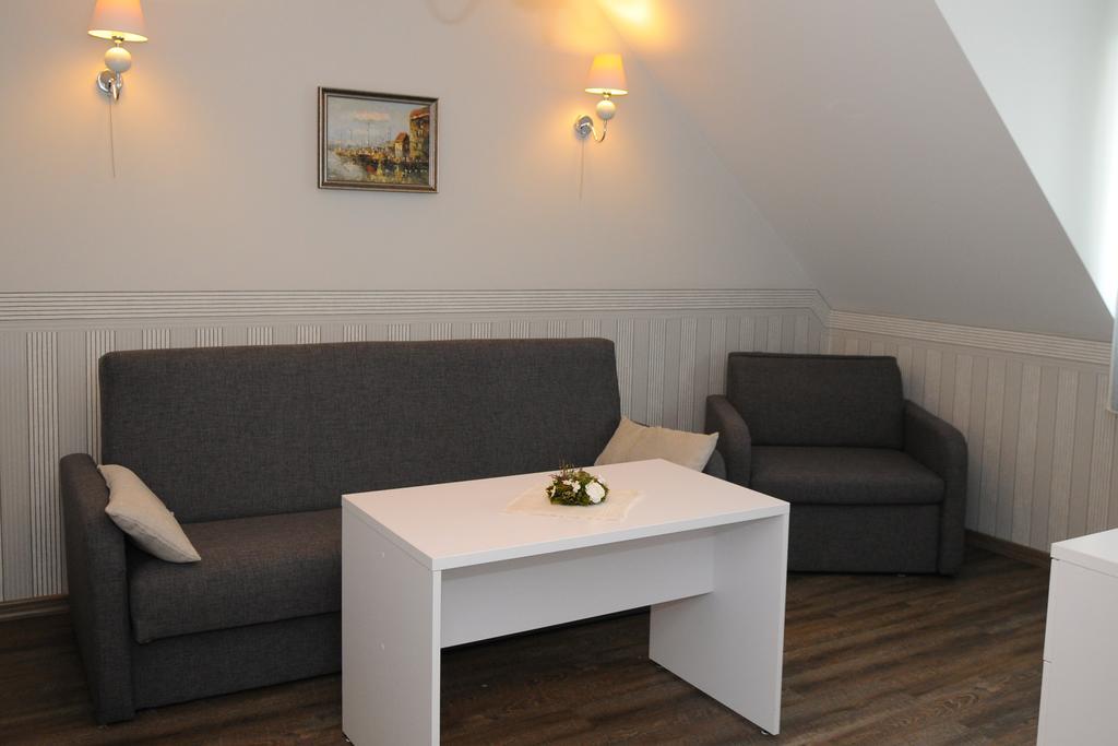 Pension Villa Karmelia Дарволко Стая снимка